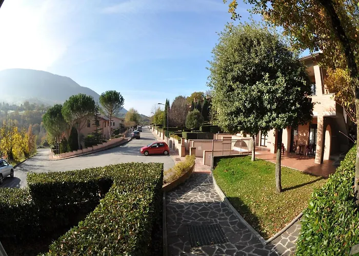 Near Mount Subasio 度假居